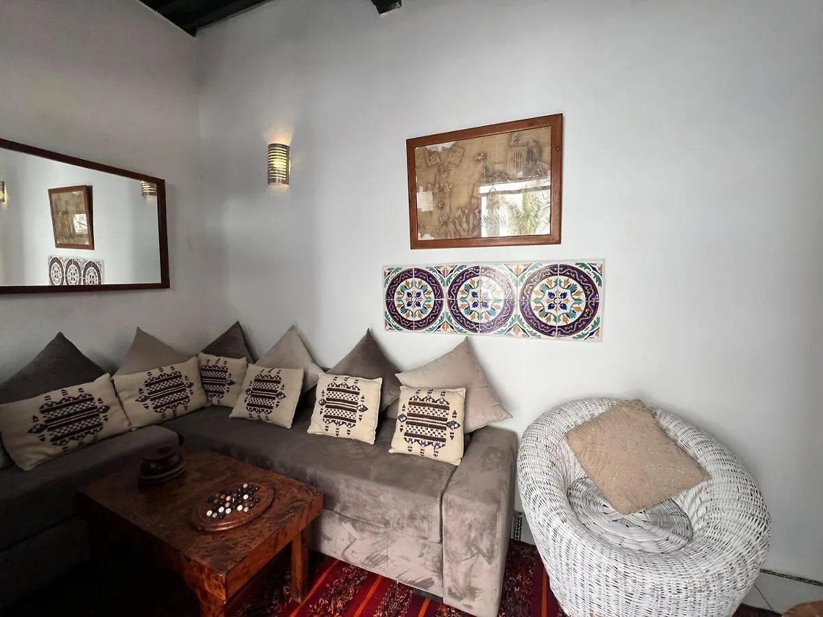 Riad De Jeanne Suvayr Tatil Evi