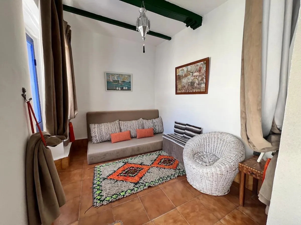 Riad De Jeanne Suvayr Tatil Evi